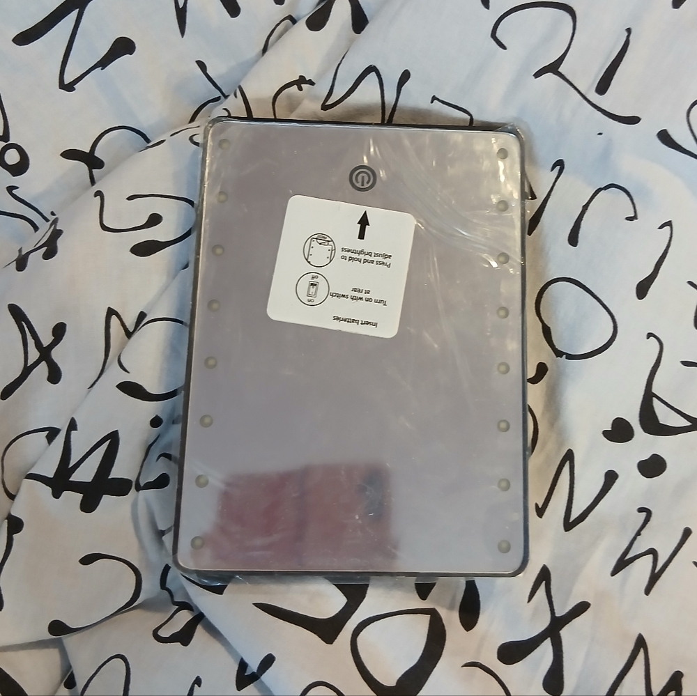 Brand New LED Lighted Makeup Mirror